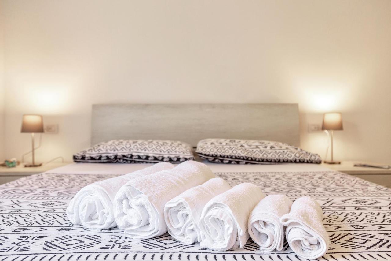 Alexander B&B Тортоли Экстерьер фото