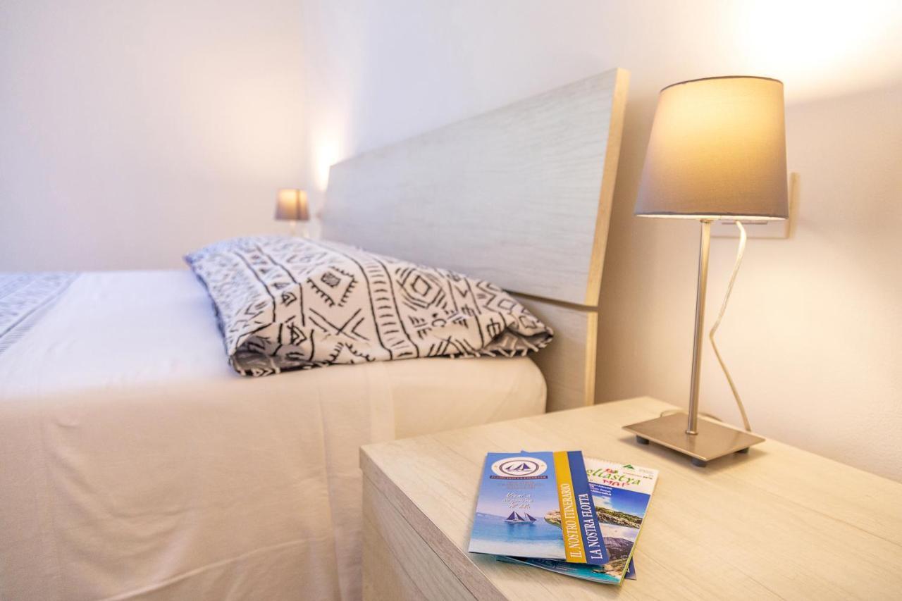 Alexander B&B Тортоли Экстерьер фото
