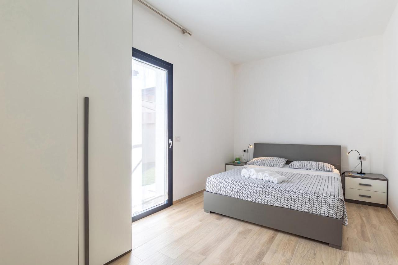 Alexander B&B Тортоли Экстерьер фото